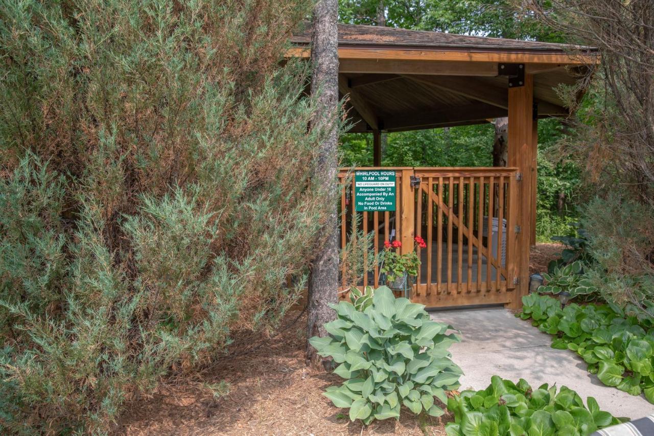 Coachlite Inn Sister Bay Ngoại thất bức ảnh