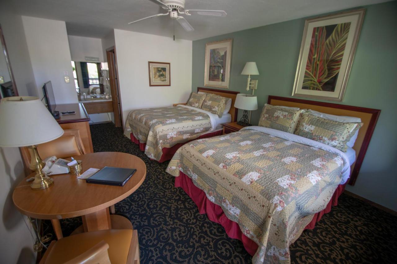 Coachlite Inn Sister Bay Ngoại thất bức ảnh